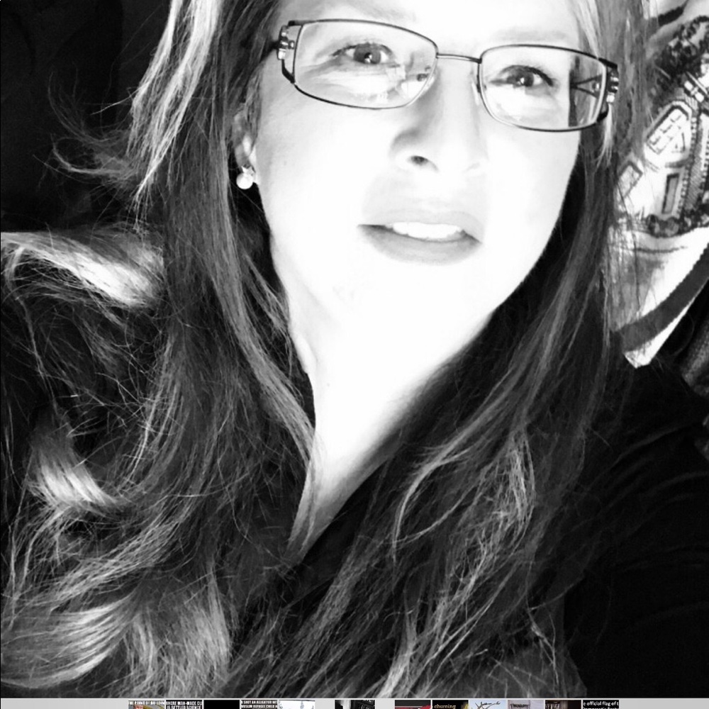 Meet your Posher, Roxy